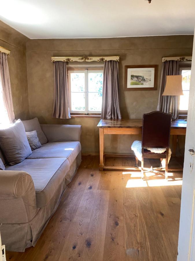 Privatzimmer In 400 Jahre Alten Bauernhaus Niederalm Extérieur photo